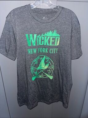 Wicked New York City Gray Graphic Tee with Green Print